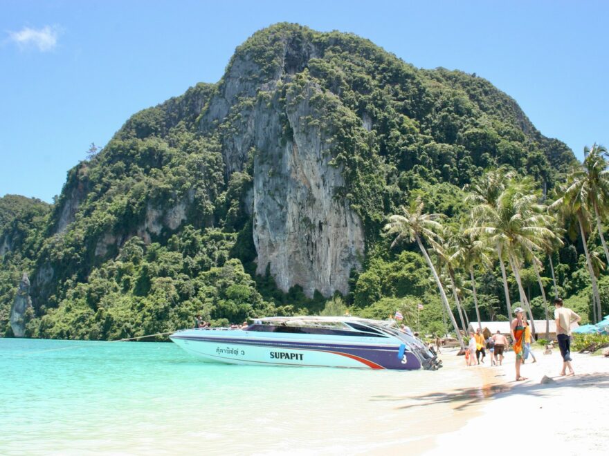 En smuk strand i Thailand